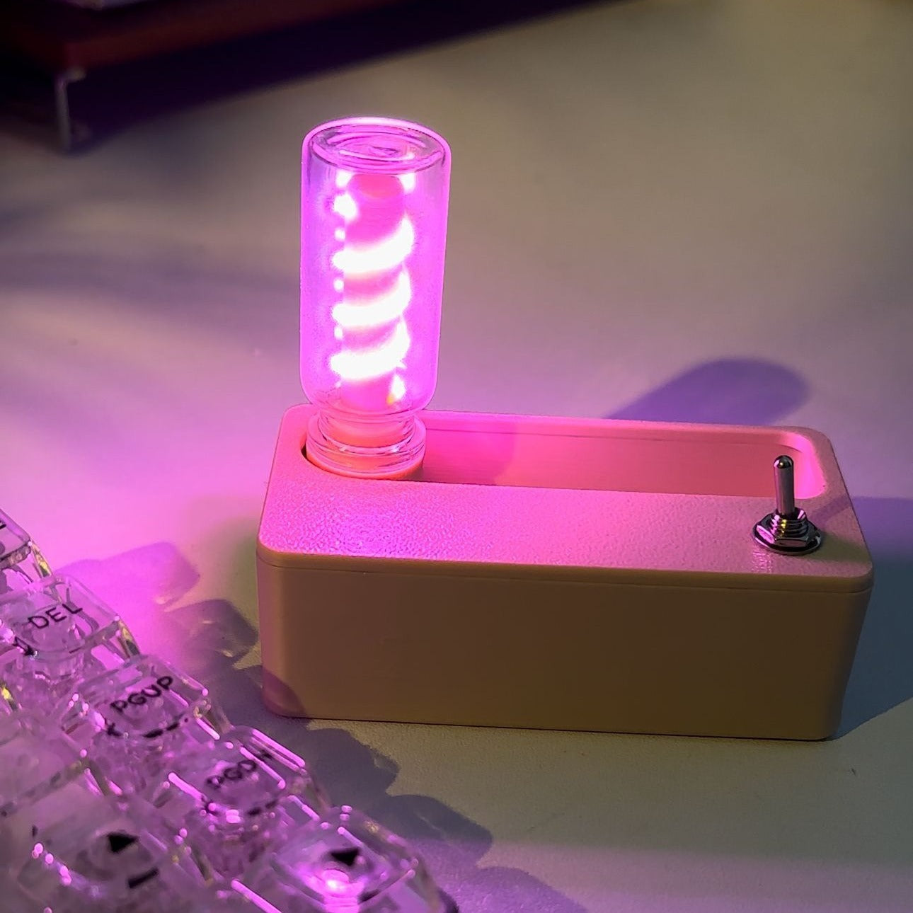 Magnetic Suction Lamp Relieve Stress Manual Mechanical Flip Flexible Light Table Night Light Ornament for Indoor Outdoor